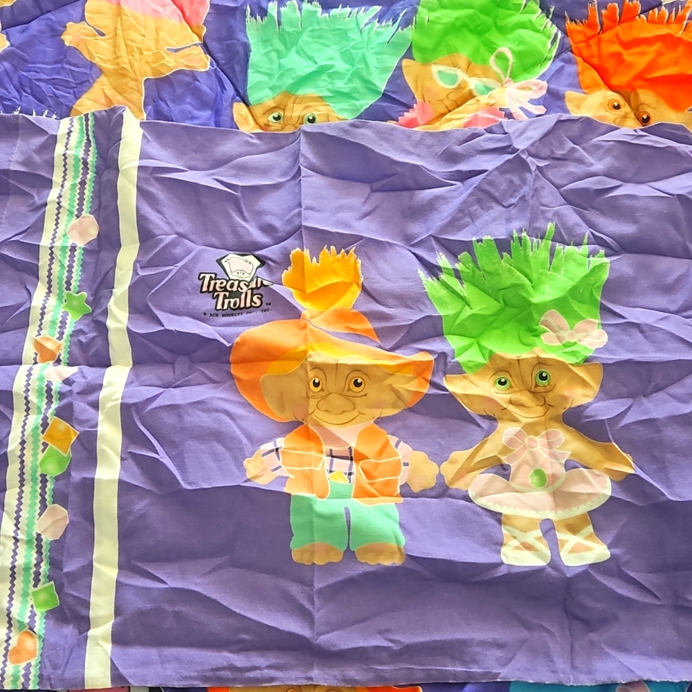 NEW 1990's VINTAGE TREASURE TROLLS TWIN COMFORTER PILLOW CASE (CANADIAN VERSION) - Picture 3 of 8